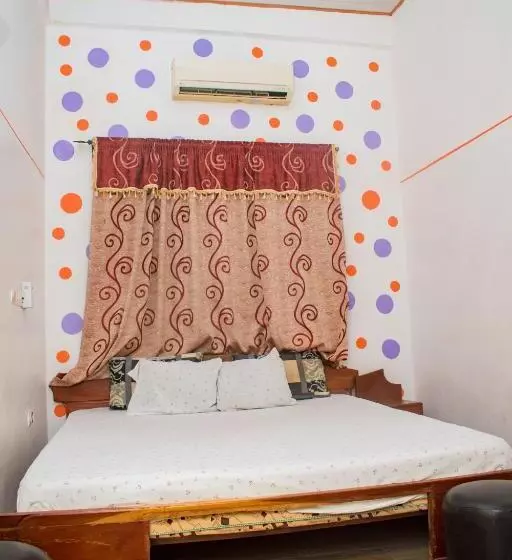 هتل Résidence Hôtel Ifè Ola