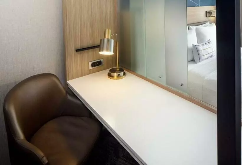Hotelli Springhill Suites By Marriott New York Jfk Airport/jamaica