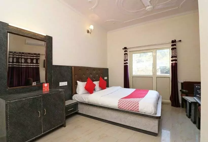 Oyo 22359 Hotel Raj Palace