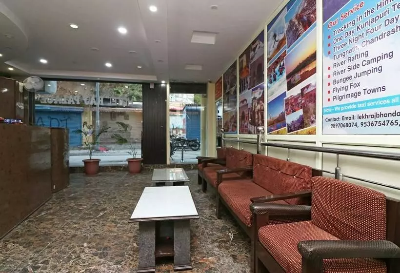 Oyo 22359 Hotel Raj Palace