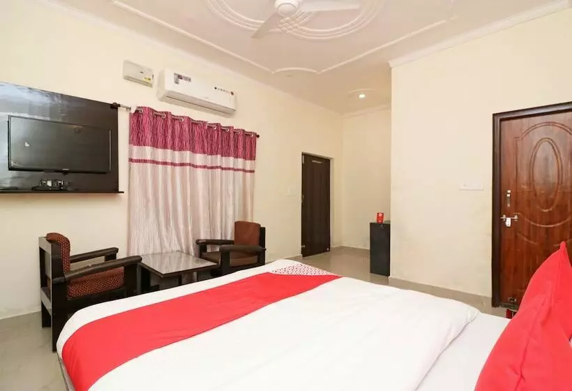 Oyo 22359 Hotel Raj Palace