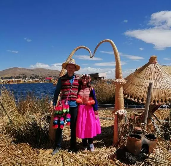 ペンション Uros Titicaca Khantaniwa Lodge