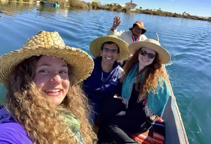 ペンション Uros Titicaca Khantaniwa Lodge