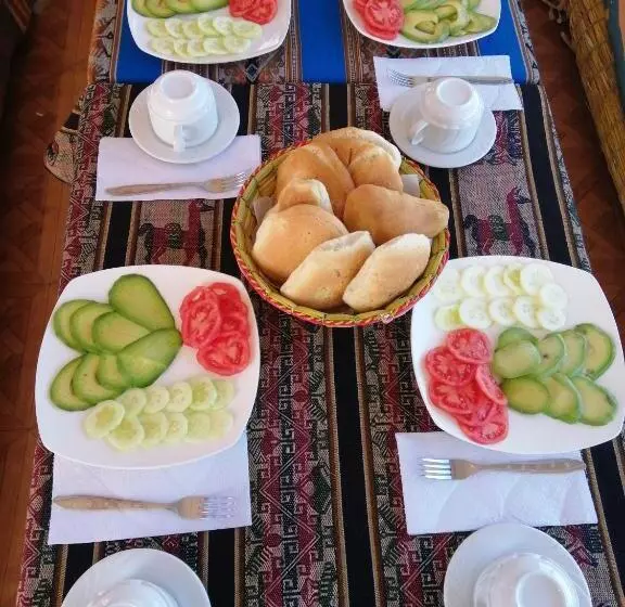 ペンション Uros Titicaca Khantaniwa Lodge