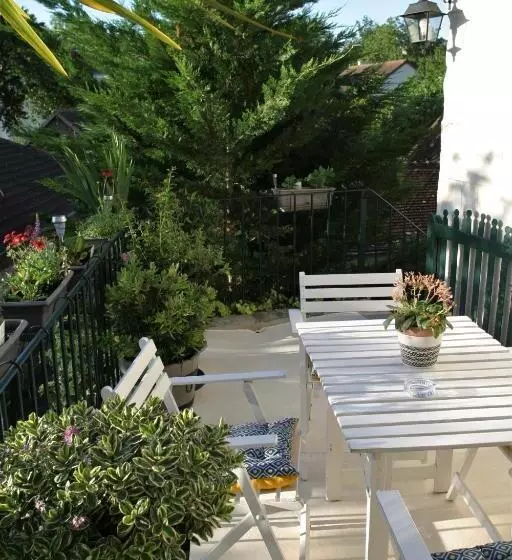 تختخواب و صبحانه Terre D'espérance