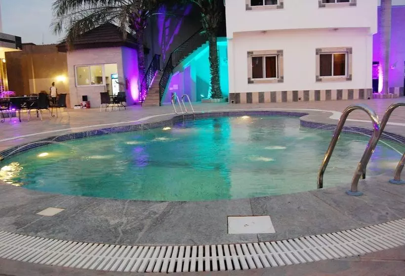 هتل R & K Guest Palace