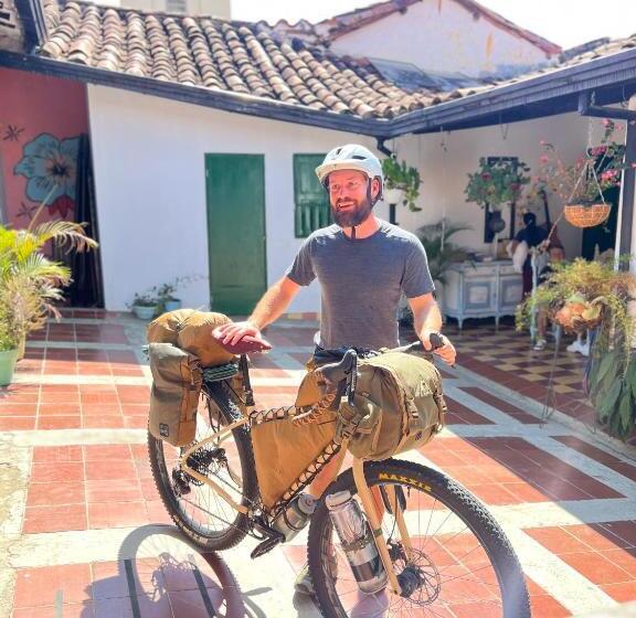 پانسیون Green Door San Gil