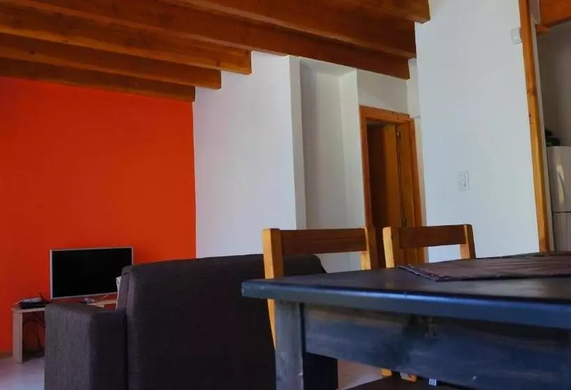Aamiaismajoitus (B&B) Rosales Alojamiento