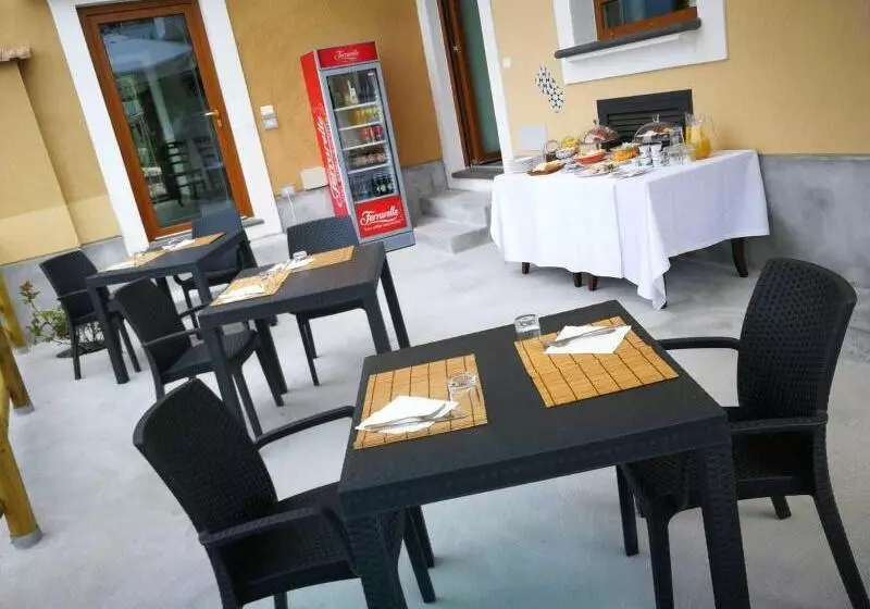 Hotelli San Giacomo Relais