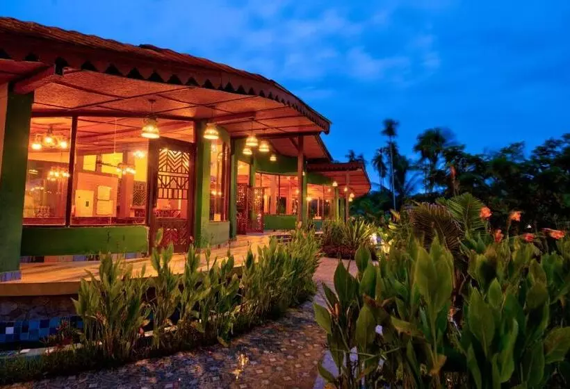 Silver Sand Village Resort
