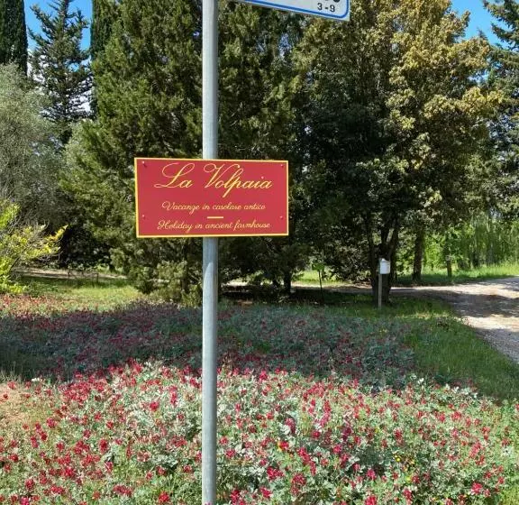 تختخواب و صبحانه La Volpaia 1521