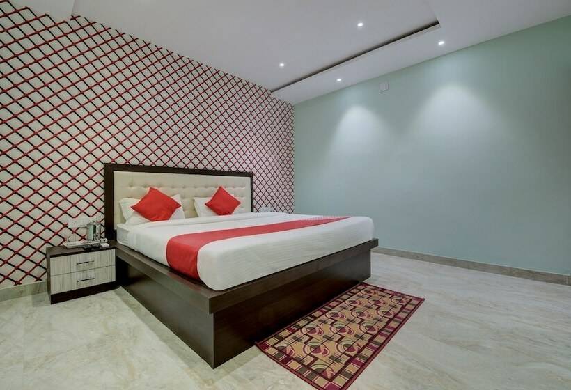 Hotel Oyo 22051 Bliss