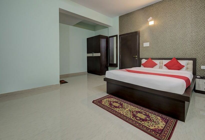 Hotel Oyo 22051 Bliss