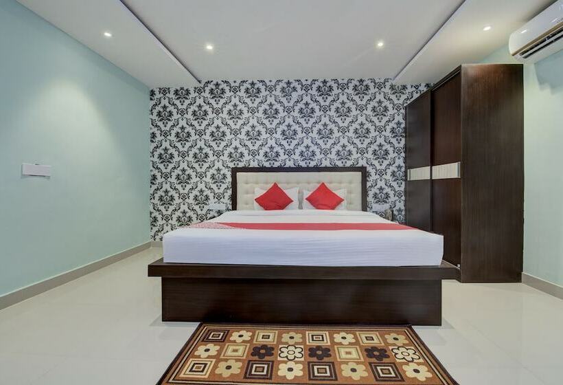Hotel Oyo 22051 Bliss