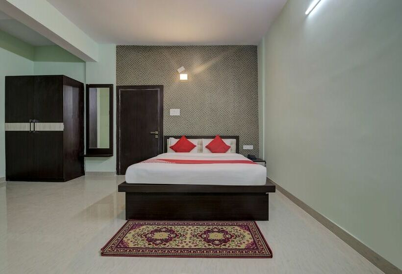 Hotel Oyo 22051 Bliss