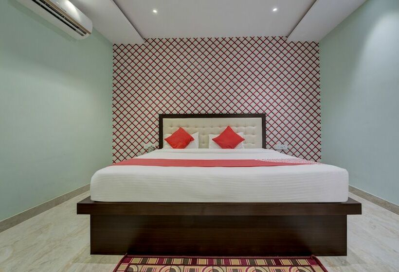 Hotel Oyo 22051 Bliss