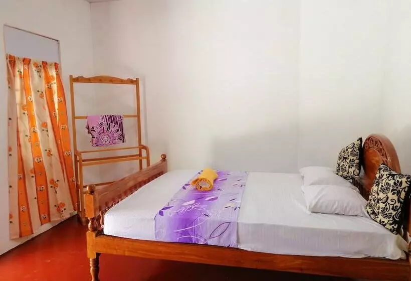 ペンション Abawaththa Guest House