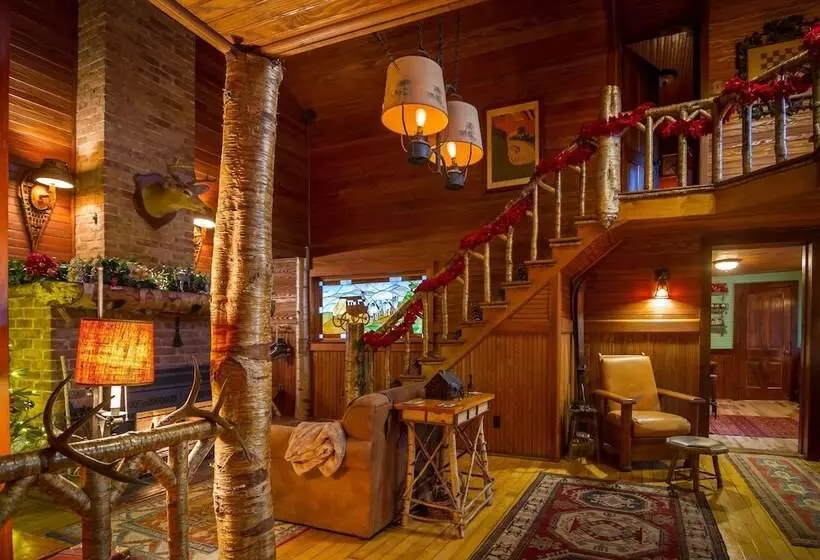 ホテル Lake Placid Stagecoach Inn