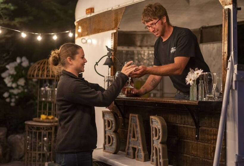 酒店 Lake Placid Stagecoach Inn