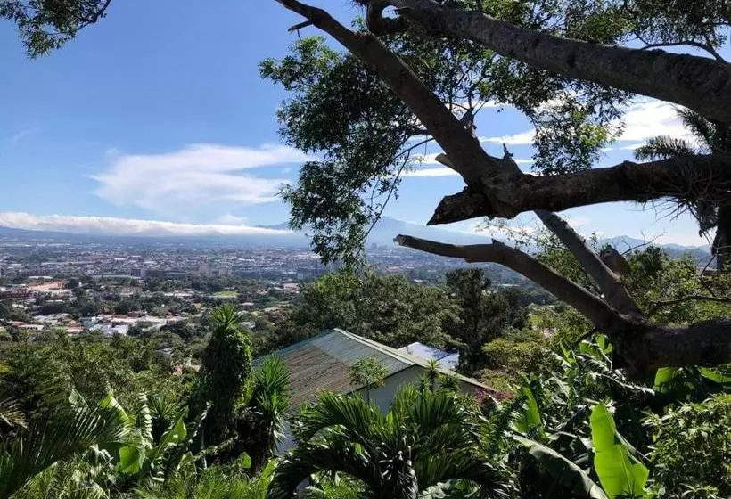 Aamiaismajoitus (B&B) Salamandra Room