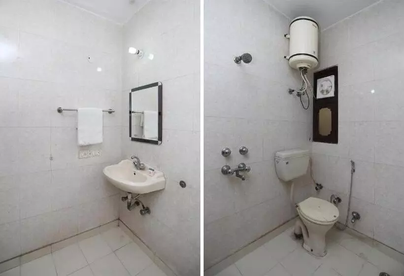 ホテル Oyo 14454 Celebration Bnb Home