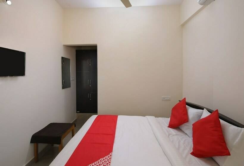 فندق Oyo 19926 S B R Residence