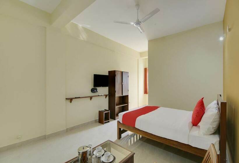 ホテル Oyo 26718 The Mayura Residency