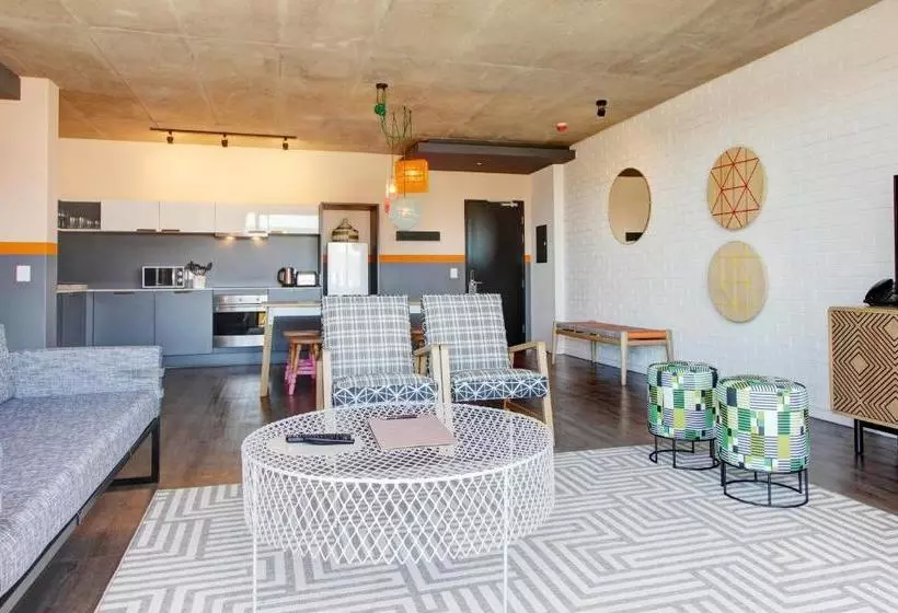ホテル Stock Exchange Apartment