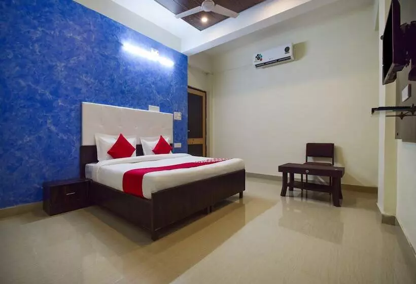 Oyo 26659 Hotel Parmanand Garden