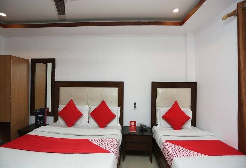 Hotel Oyo 26745 Log Inn