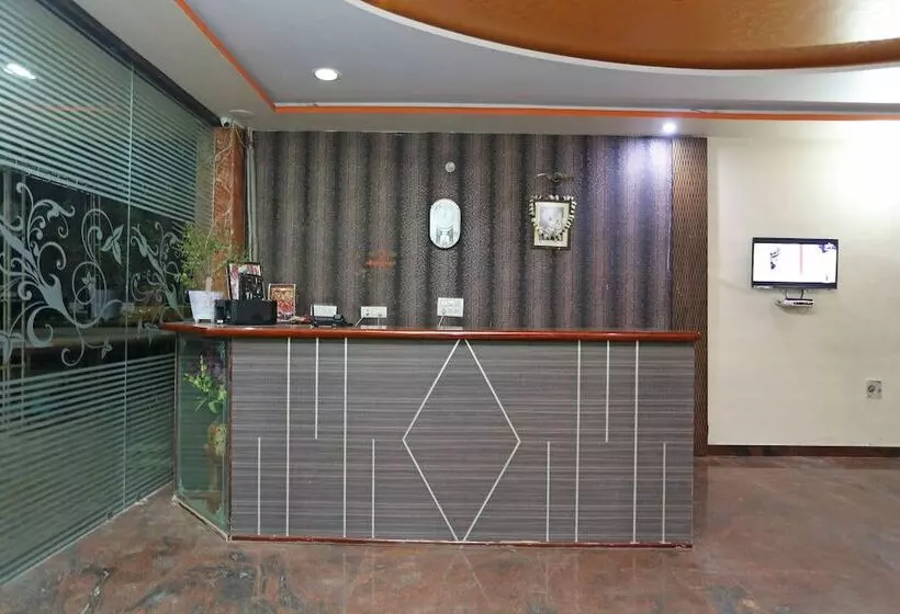 Oyo 26823 Hotel Krishna Greens
