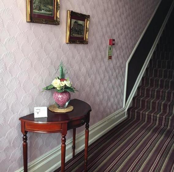 بنسيون Glenmore Guesthouse