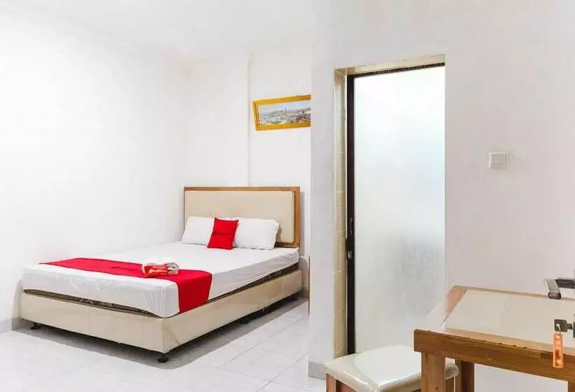 Hotelli Reddoorz @ Jalan Mojopahit Medan