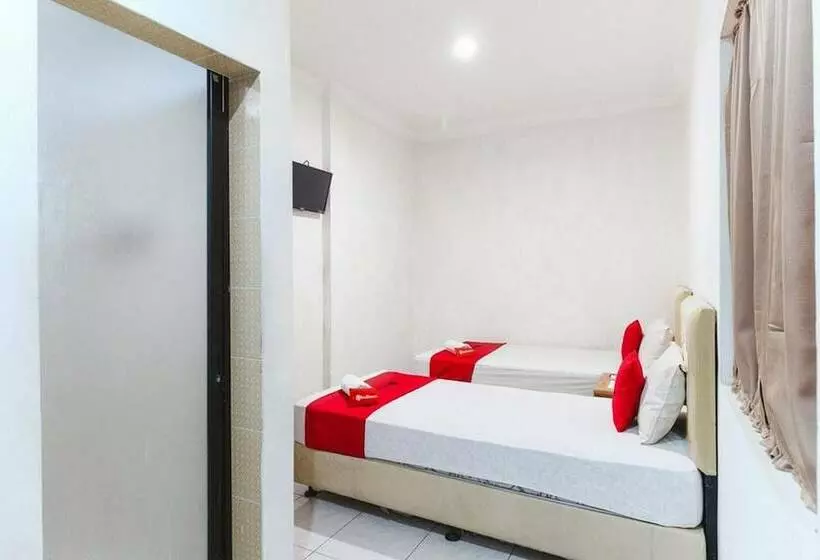 Hotelli Reddoorz @ Jalan Mojopahit Medan