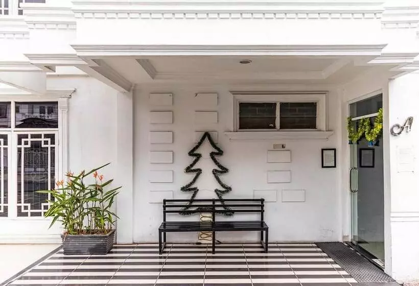 Hotelli Reddoorz @ Jalan Mojopahit Medan