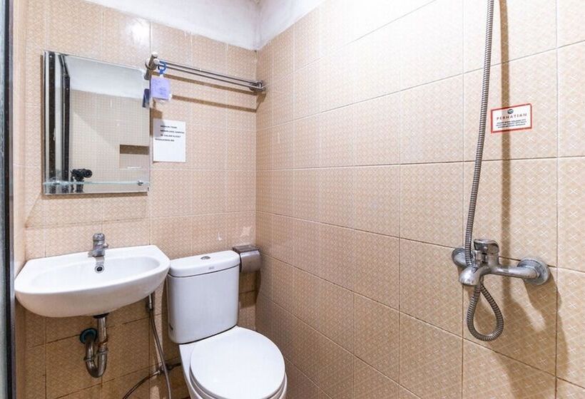 בית מלון כפרי Reddoorz @ Jalan Mojopahit Medan