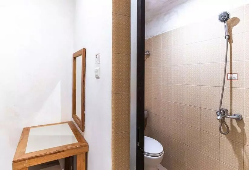 Hotelli Reddoorz @ Jalan Mojopahit Medan