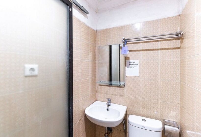 בית מלון כפרי Reddoorz @ Jalan Mojopahit Medan