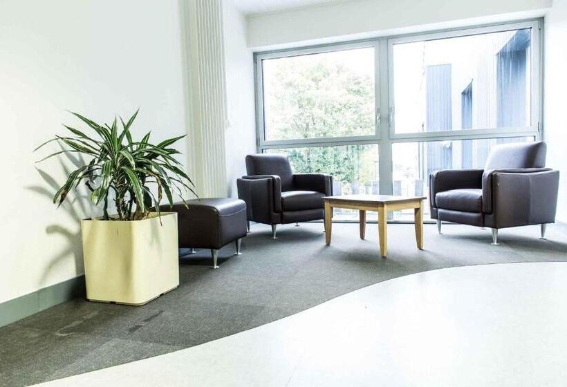 فندق صغير Centre International De Séjour