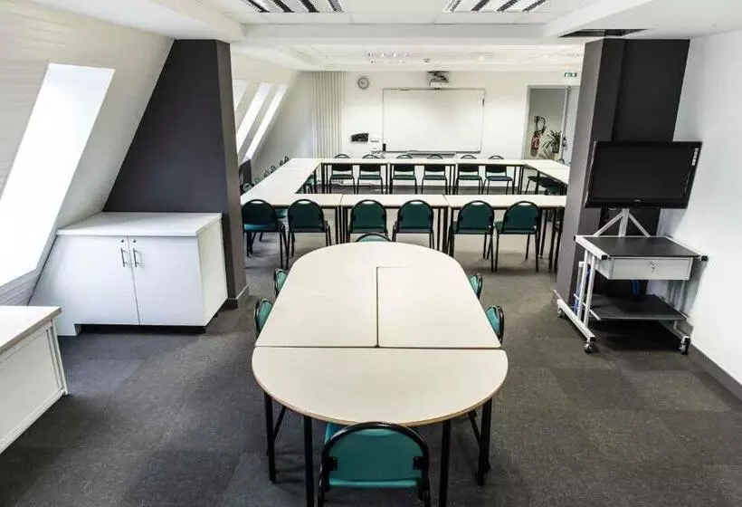 Retkeilymaja Centre International De Séjour