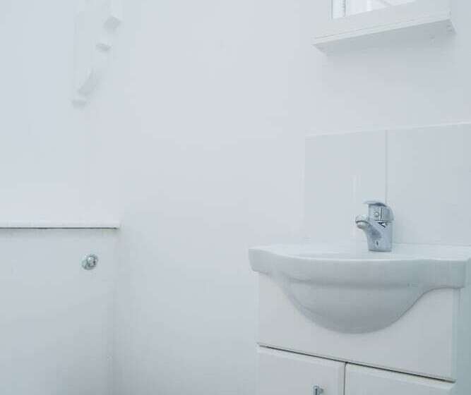 호텔 Beckenham High Street