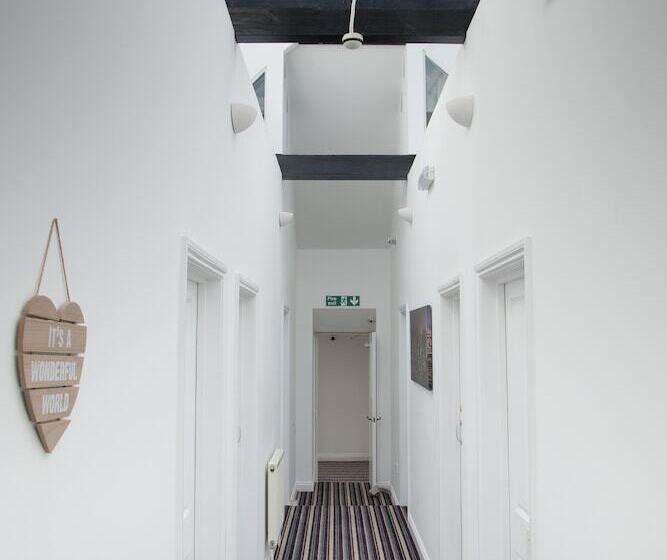 호텔 Beckenham High Street