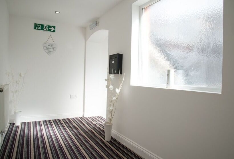 호텔 Beckenham High Street