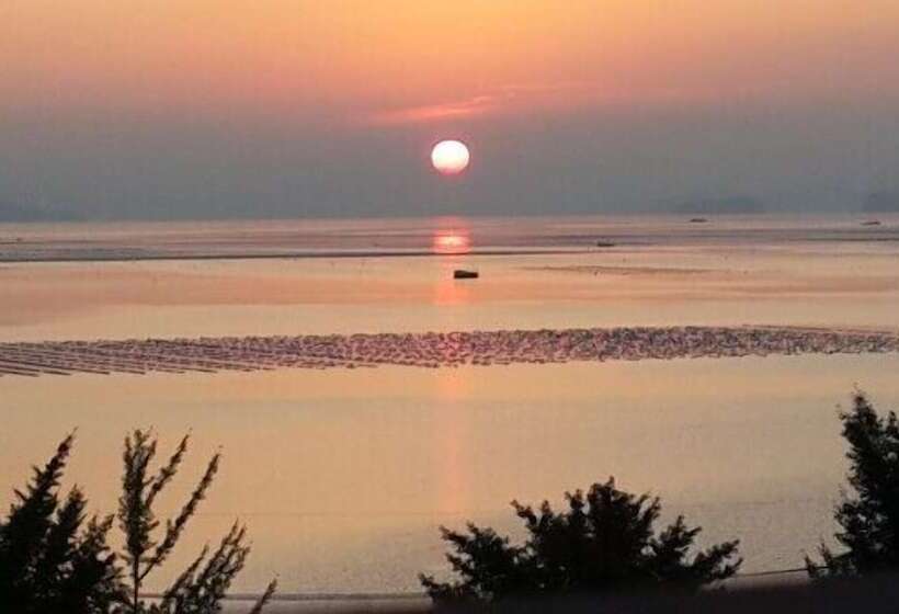 호텔 Tongyeong Beach Castle