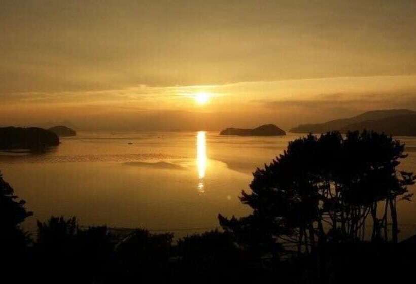 호텔 Tongyeong Beach Castle