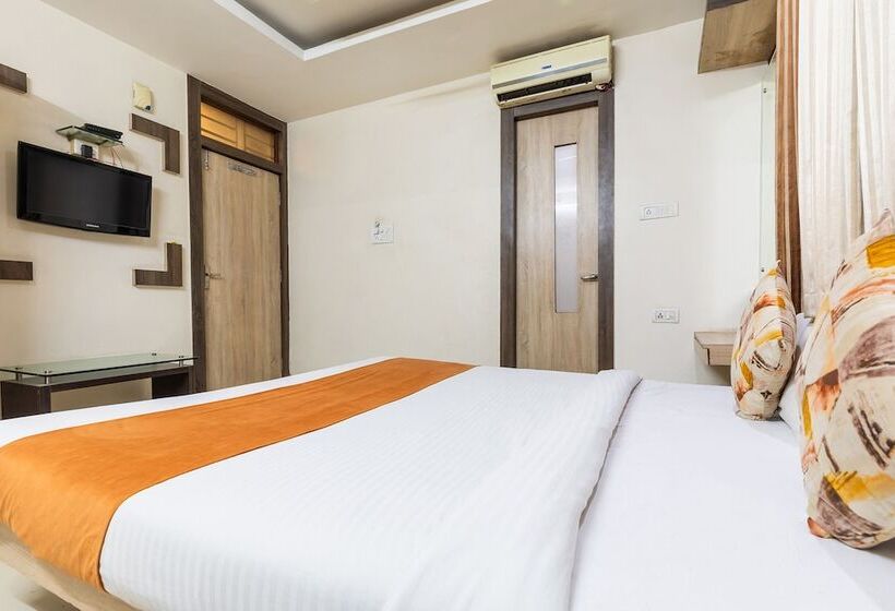 Fabhotel Shree Regency