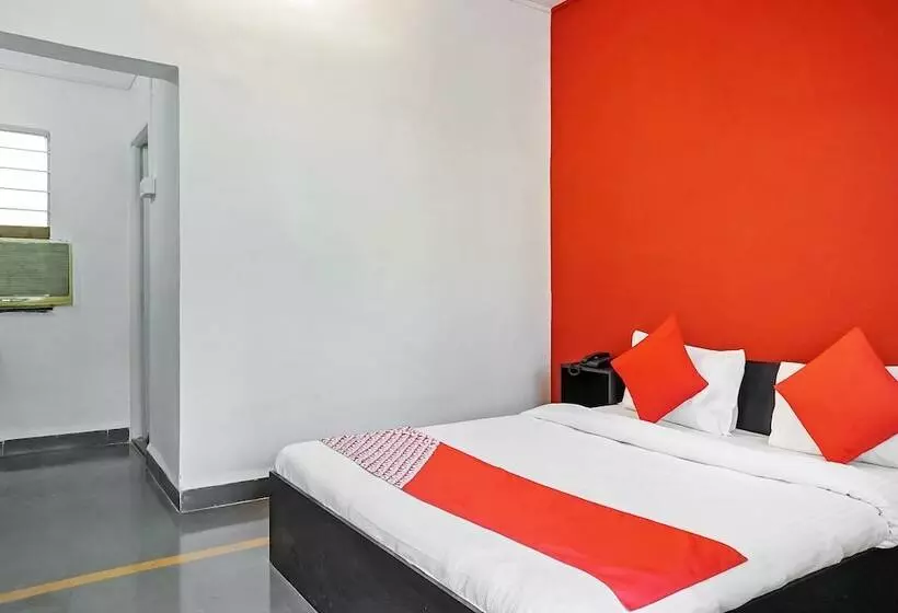 ホテル Oyo 23383 Sai Holiday Resorts