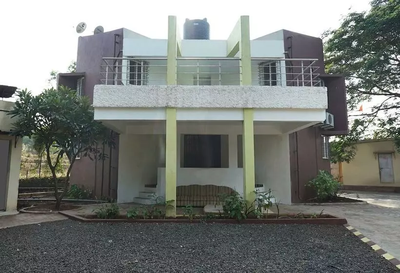 ホテル Oyo 23383 Sai Holiday Resorts
