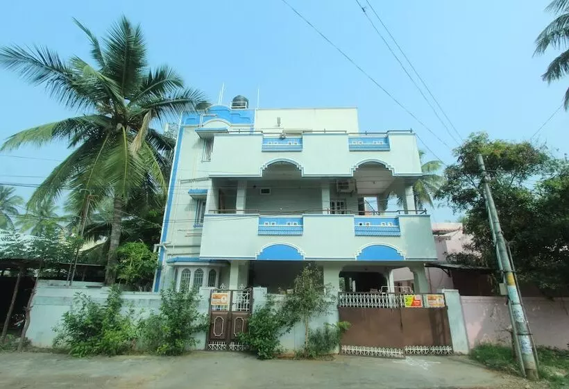 ホテル Oyo 25080 Vivekam Home Stay