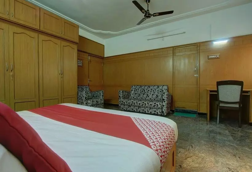 ホテル Oyo 25080 Vivekam Home Stay